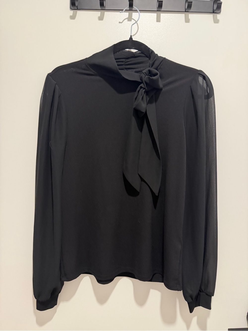 Black Tie-Neck Long Sleeve Blouse